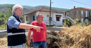 Στο Ζευγαράκι Μακρυνείας κατά τις μεσημεριανές ώρες της 27ης Αυγούστου είχαμε την επίβλεψη εργασιών καθαρισμού ρέματος από την Πολιτική Προστασία της Περιφέρειας.