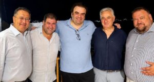 Ο Υπουργός Κυριάκος Πιερρακάκης προτίμησε να γιορτάσει τα 43α γενέθλιά του στην Πάλαιρο Αιτωλοακαρνανίας κι όχι στην Αθήνα ή σε κάποιο Νησί της Ελλάδας.