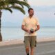 Ο Τάσος Ιορδανίδης στο πλαίσιο των περιοδειών του γυρίζει όλη την Ελλάδα κι αφού πήγε Λευκάδα ύστερα έκανε βόλτες... στο Μεσολόγγι πριν τη θεατρική παράσταση!