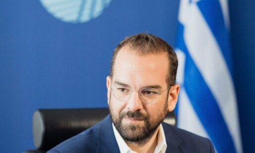 Ο Περιφερειάρχης Νεκτάριος Φαρμάκης αναφέρθηκε σε μια νέα πρόσκληση με αφορμή τα 4 εκατομμύρια ευρώ μέσω Ε.Σ.Π.Α. για την αντιμετώπιση της παιδικής φτώχειας στη Δυτική Ελλάδα.