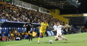 Ο Παναιτωλικός στην 1η Αγωνιστική της Stoiximan SL1 2026-2027 πέτυχε την πρώτη εντός έδρας νίκη μετά από πολλούς μήνες, ήταν 9 Μαρτίου όταν κέρδισε για τελευταία φορά στο Γήπεδο της Προυσιωτίσσης.