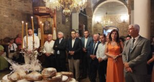 Ο Δήμαρχος Αγρινίου, Γιώργος Παπαναστασίου, βρέθηκε το απόγεμα της 5ης Αυγούστου στην Ιερά Μονή Παντοκράτορος Αγγελοκάστρου παραμονή της Μεταμορφώσεως του Σωτήρος.