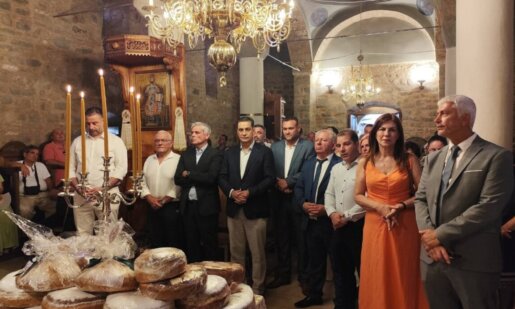 Ο Δήμαρχος Αγρινίου, Γιώργος Παπαναστασίου, βρέθηκε το απόγεμα της 5ης Αυγούστου στην Ιερά Μονή Παντοκράτορος Αγγελοκάστρου παραμονή της Μεταμορφώσεως του Σωτήρος.