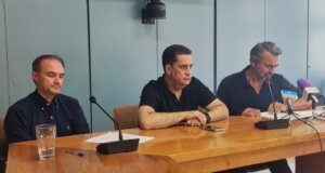 Ο Δήμαρχος Γιώργος Παπαναστασίου στο πλαίσιο της Συνέντευξης Τύπου για τον απολογισμό του ΔΗ.ΠΕ.ΘΕ. Αγρινίου τόνισε πως θα πρέπει να βρούμε τρόπο να συνεχίσει ο Λευτέρης Γιοβανίδης.
