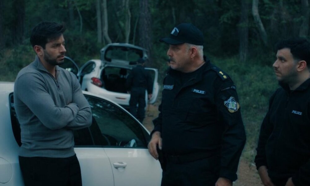 Οι «Μπλε Ώρες» είναι η νέα καθηλωτική σειρά του ΣΚΑΪ κέρδισε το τηλεοπτικό κοινό από τα πρώτα κιόλας λεπτά... - 1.701.626 τηλεθεατές παρακολούθησαν την πρεμιέρα.
