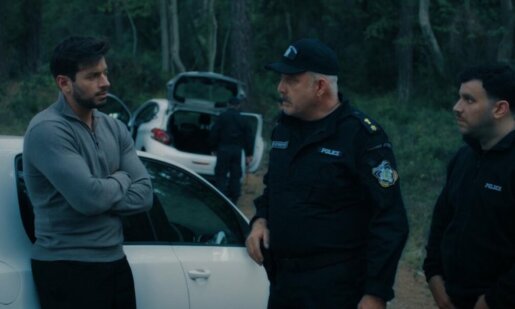Οι «Μπλε Ώρες» είναι η νέα καθηλωτική σειρά του ΣΚΑΪ κέρδισε το τηλεοπτικό κοινό από τα πρώτα κιόλας λεπτά... - 1.701.626 τηλεθεατές παρακολούθησαν την πρεμιέρα.