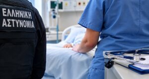 Η ΕΛ.ΑΣ. γνωστοποίησε πως το απόγευμα 26ης Σεπτεμβρίου στον Πύργο συνελήφθη γυναίκα για παράνομη άσκηση επαγγέλματος αποκλειστικής Νοσοκόμας.