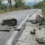 Μετά την έντονη νεροποντή στο Αγρίνιο κατά τις πρωινές ώρες της Τρίτης (22/09) σημειώθηκαν πτώσεις βράχων σε σημεία της 14ης Επαρχιακής Οδού Σχίνου - Σκουτεράς - Σιτόμενα.