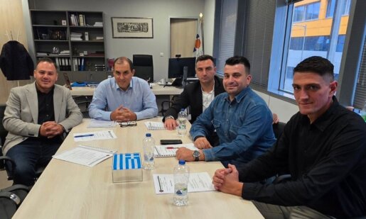 Το Πανελλήνιο Σωματείο Πυροσβεστών - Δασοκομάντος πρότεινε προς τον αρμόδιο Υφυπουργό την ίδρυση Ειδικής Μονάδας Δασικών Επιχειρήσεων (Ε.ΜΟ.Δ.Ε.) στην Αιτωλοακαρνανία.