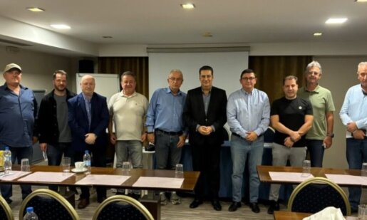 Η «Τριχωνίδα Α.Ε.» γνωστοποίησε πως η συμμετοχή στη Γενική Συνέλευση έφτασε το 89% και αποφασίστηκε η η οικονομική ενδυνάμωση της εταιρείας με αύξηση του μετοχικού κεφαλαίου και η διεύρυνση στόχων.