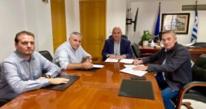 Ένα σημαντικό έργο για τη Ναυπακτία περνά στη φάση της υλοποίησης, με επένδυση 4,2 εκατομμυρίων ευρώ για τη νέα λιμενική εγκατάσταση στη Βαρειά - Δήλωση Βασίλειου Γκίζα.